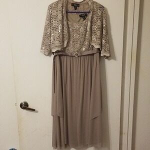 Tan color prom dress with‎ bling